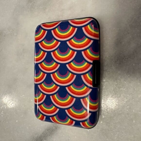 NWOT Rainbow RFID Card Holder ID Wallet - Picture 1 of 4